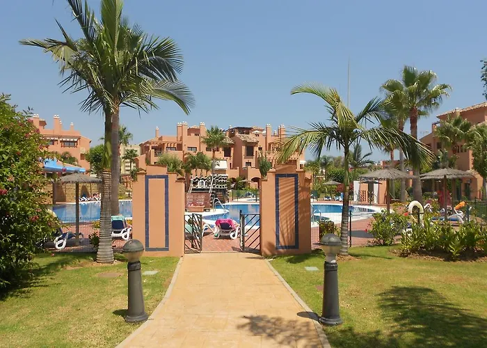 Апартаменты Hacienda Del Sol